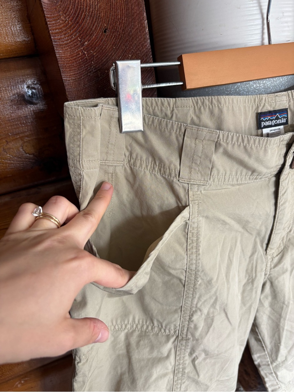 Patagonia Organic Cotton Roll Tab Bermuda Hiking Shorts Size 8 - Picture 7 of 8